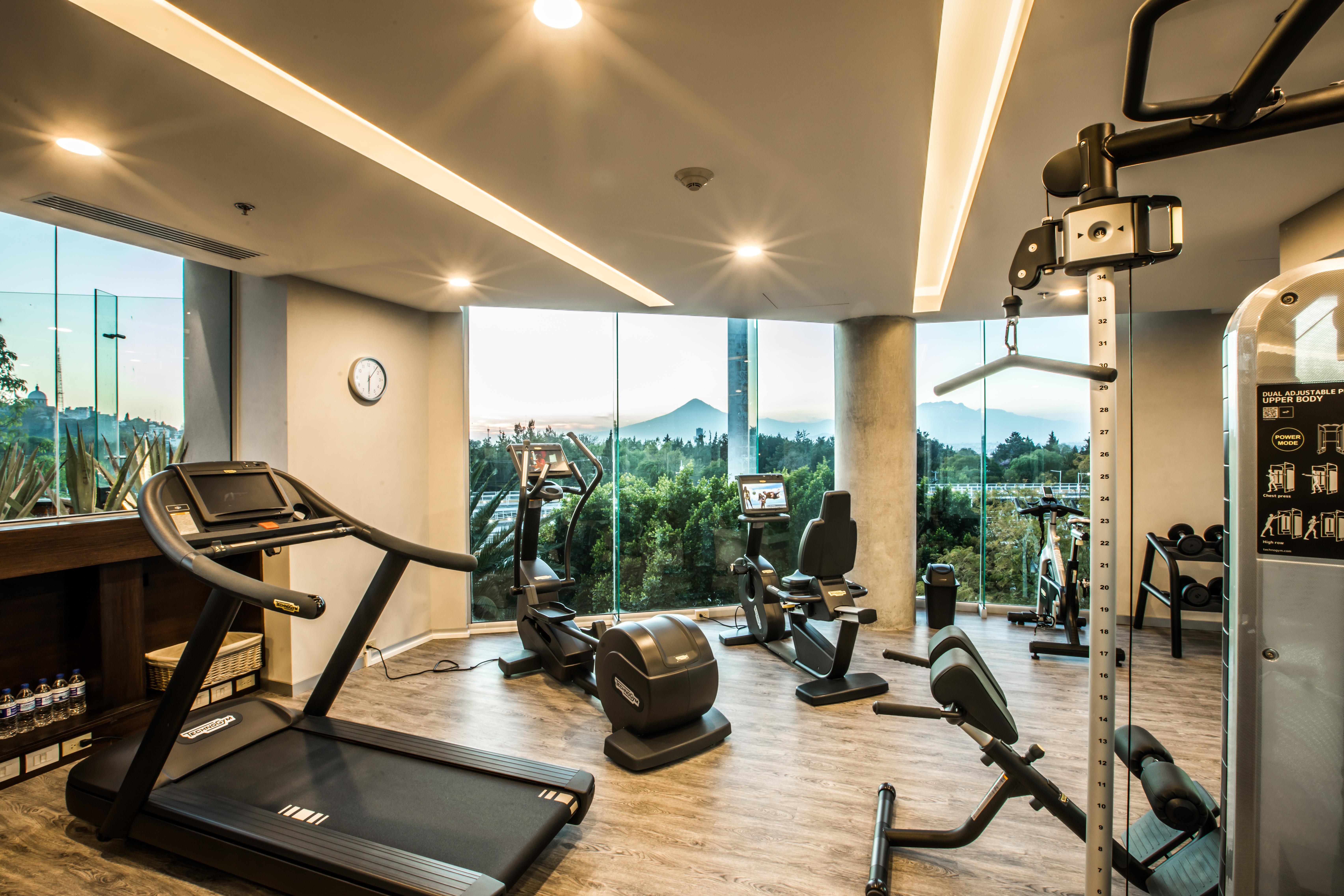 Four Points By Sheraton Пуэбла Экстерьер фото