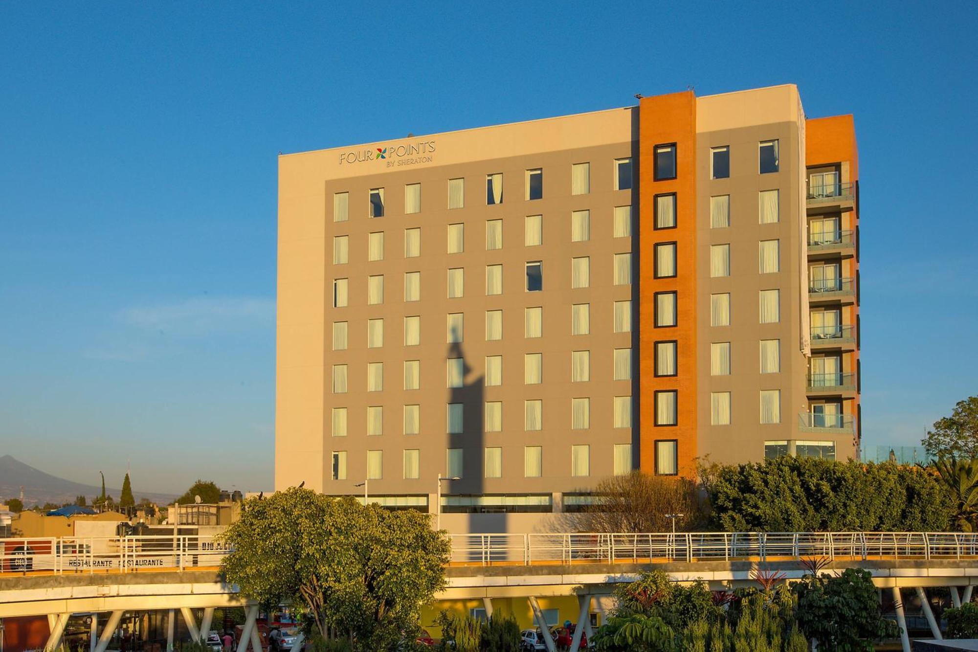 Four Points By Sheraton Пуэбла Экстерьер фото